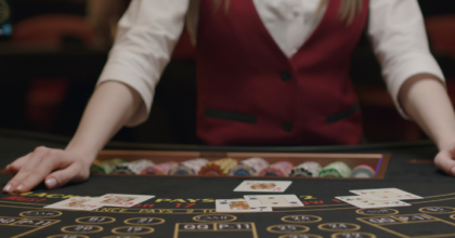 What Are Live Dealer Games at Online Casinos?